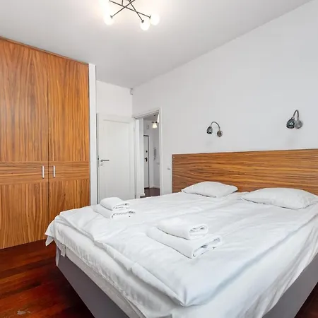 Apartment Skoroszewska 7 By Homeprime *